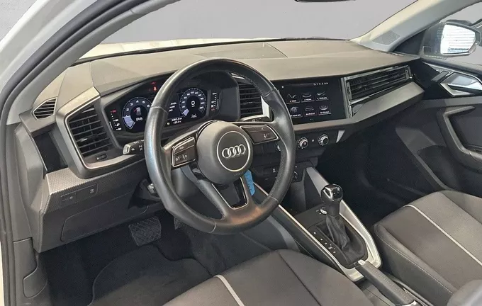 AUDI A1 Sportback 30 TFSI 110 ch S tronic 7 Design photo 11 2132069