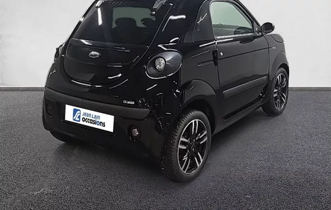 MICROCAR DUE6 MUST DCI extérieur trois quart arrière droit 997