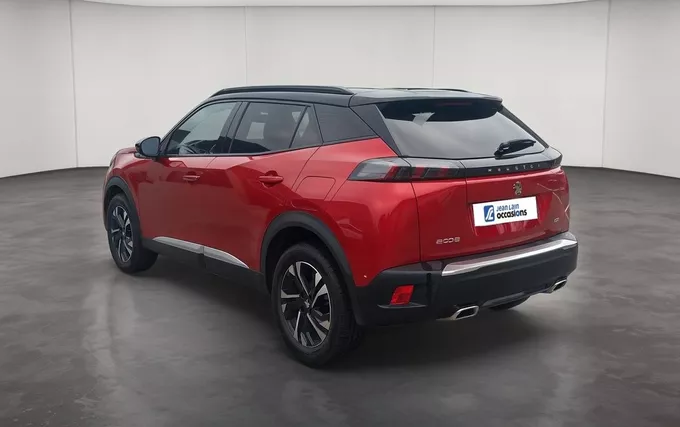 PEUGEOT 2008 PureTech 130 S&S EAT8 GT extérieur trois quart arrière gauche 946569