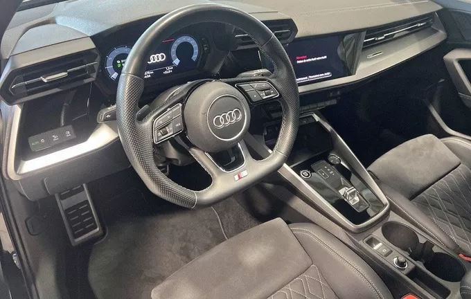 AUDI A3 Sportback 40 TFSIe 204 S tronic 6 S Line photo 11 2118934