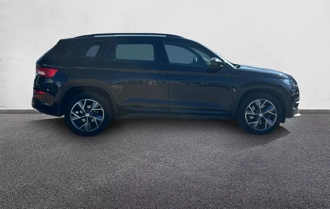 SKODA KODIAQ 2.0 TDI 200 SCR DSG7 4x4 7pl Sportline extérieur côté droit 560803