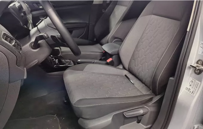 VOLKSWAGEN T-CROSS 1.0 TSI 116 Start/Stop DSG7 VW Edition extérieur trois quart arrière droit 2121580