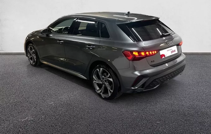 AUDI A3 Sportback TDI 150 S tronic 7 S line extérieur trois quart arrière gauche 2127713