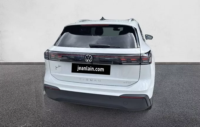 VOLKSWAGEN TIGUAN 1.5 eTSI 131ch DSG7 VW Edition extérieur arrière 5489