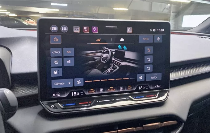 CUPRA TERRAMAR 1.5 eTSI Hybrid 150 ch DSG7 V photo 18 2127725
