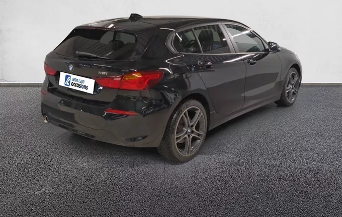 BMW SERIE 1 118i 140 ch DKG7 extérieur trois quart arrière droit 2131007