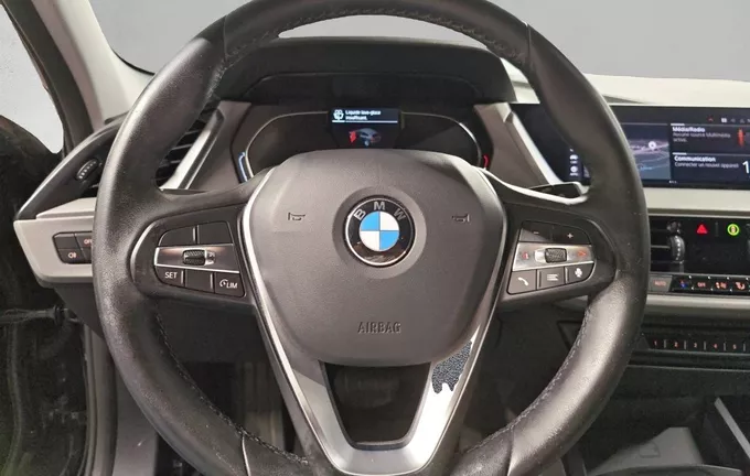 BMW SERIE 1 118i 140 ch DKG7 photo 12 2131007
