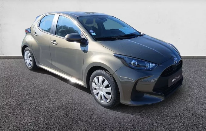 TOYOTA YARIS Hybride 116h Dynamic extérieur trois quart avant droit 1103286
