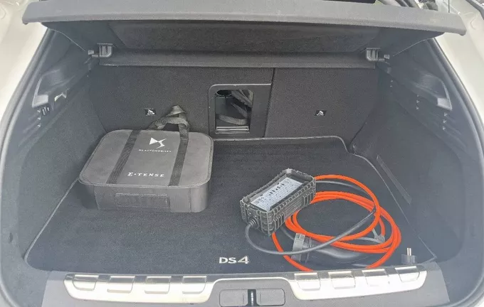 DS DS4 DS 4 Hybride E-Tense 225 EAT8 Cross Rivoli extérieur arrière 946173