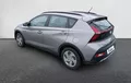Miniature HYUNDAI BAYON 1.0 T-GDi 100 Hybrid 48V Initia extérieur trois quart arrière gauche 13865