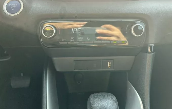 TOYOTA YARIS Hybride 116h Dynamic photo 14 1103782