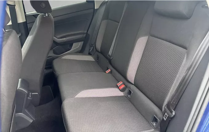 VOLKSWAGEN POLO 1.0 TSI 95 S&S DSG7 Life Plus extérieur arrière 2123352