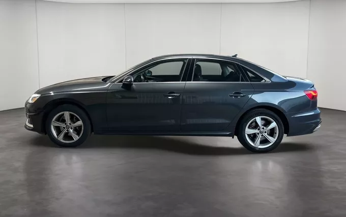 AUDI A4 40 TFSI 190 S tronic 7 extérieur côté gauche 2133227