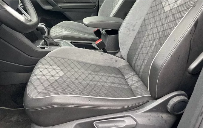 VOLKSWAGEN TIGUAN 1.5 eTSI 150ch DSG7 R-Line extérieur trois quart arrière droit 2117080