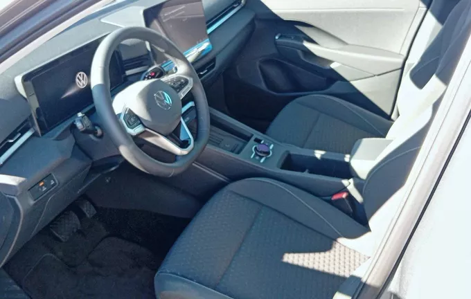 VOLKSWAGEN T-ROC 1.5 eTSI EVO2 Hybrid 116 ch DSG7 Life photo 11 1660