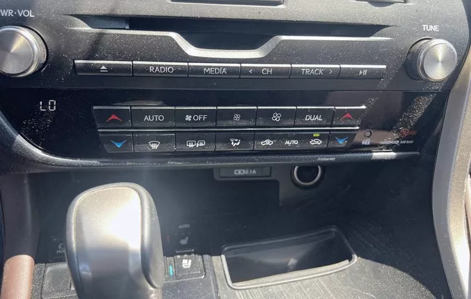 LEXUS RX 450h Luxe photo 14 1103570