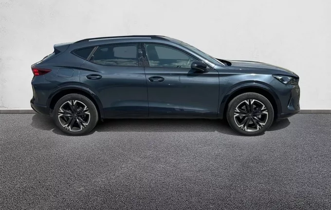 CUPRA FORMENTOR 1.5 eTSI Hybrid 150 ch DSG7 V extérieur côté droit 2127424