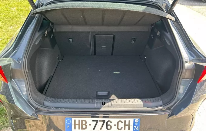 CUPRA FORMENTOR 1.5 eTSI Hybrid 150 ch DSG7 V photo 10 2127424