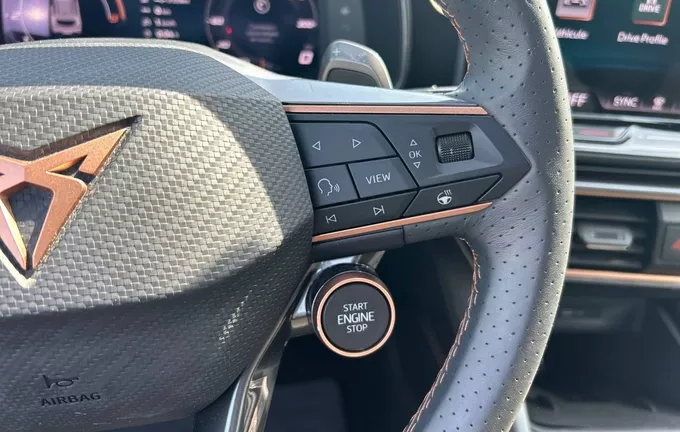 CUPRA FORMENTOR 1.5 eTSI Hybrid 150 ch DSG7 V photo 12 2127424
