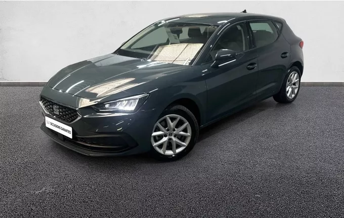 SEAT LEON 1.5 eTSI Hybrid 115 DSG7 Business extérieur trois quart avant gauche 2128059