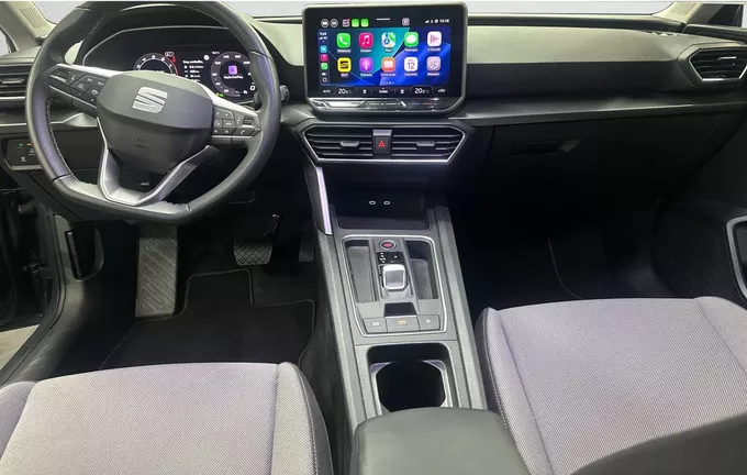 SEAT LEON 1.5 eTSI Hybrid 115 DSG7 Business extérieur trois quart avant droit 2128059