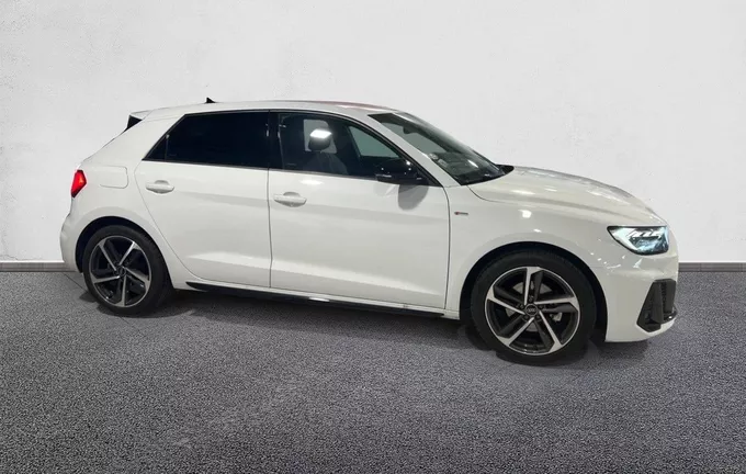 AUDI A1 Sportback 35 TFSI 150 ch S tronic 7 S Line Plus extérieur côté droit 2128499