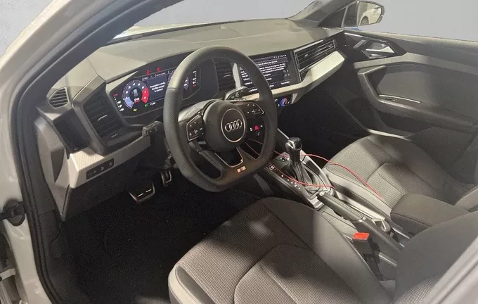 AUDI A1 Sportback 35 TFSI 150 ch S tronic 7 S Line Plus photo 11 2128499