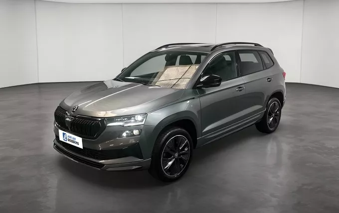 SKODA KAROQ 1.5 TSI Evo 2 150 ch ACT DSG7 Sportline extérieur trois quart avant gauche 2132424