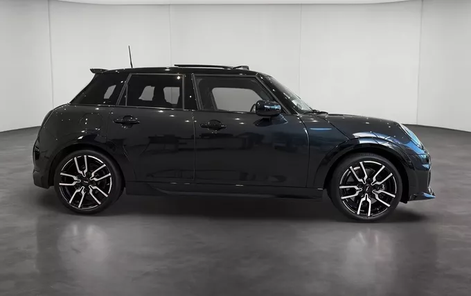 MINI COOPER 204 ch DKG7 S JCW + Pack M extérieur côté droit 2132760