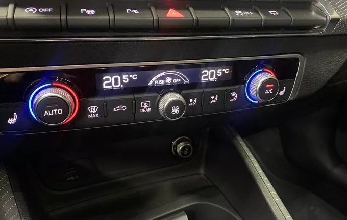 AUDI Q2 35 TDI 150 S tronic 7 S line Plus photo 14 2127661