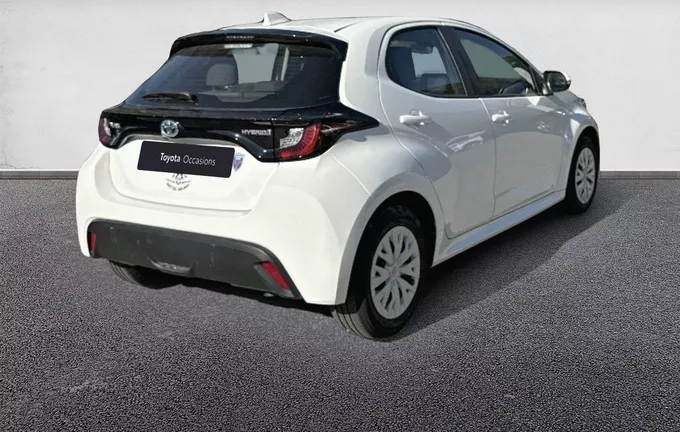 TOYOTA YARIS Hybride 116h Dynamic extérieur trois quart arrière droit 