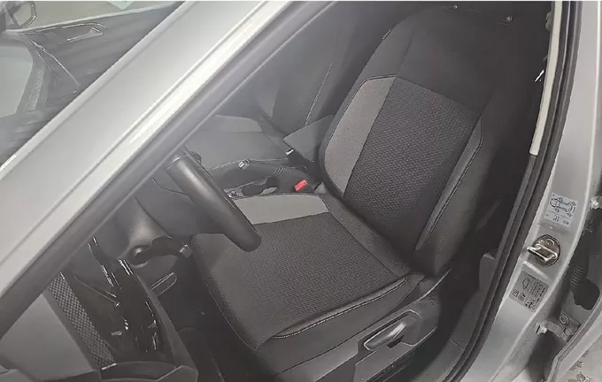 VOLKSWAGEN POLO 1.0 TSI 95 S&S BVM5 VW Edition extérieur trois quart arrière droit 2125601