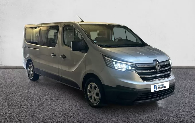 RENAULT TRAFIC L2 dCi 150 Energy S&S Zen extérieur trois quart avant droit 946154