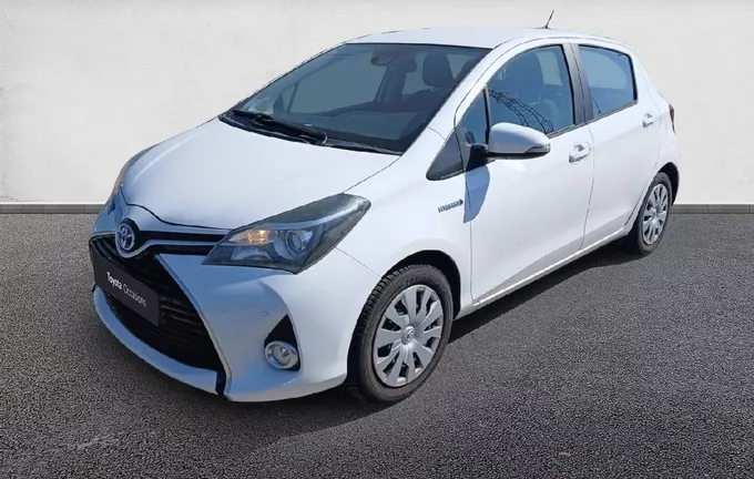 TOYOTA YARIS Hybride 100h Dynamic extérieur trois quart avant gauche 1103602