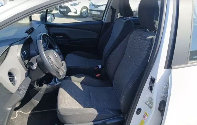 TOYOTA YARIS Hybride 100h Dynamic photo 18 1103602