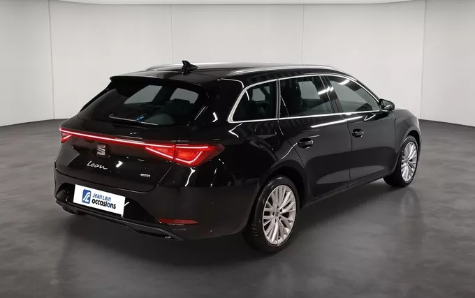 SEAT LEON Sportstourer e-Hybrid 204 DSG6 Xcellence extérieur trois quart arrière droit 213105
