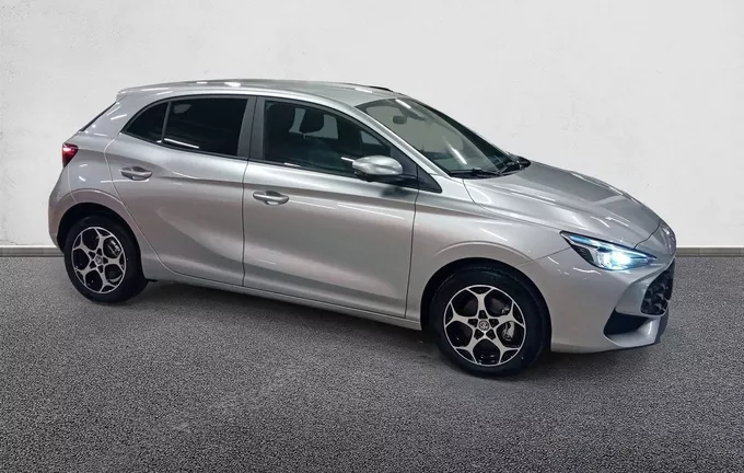 MG MG3 1.5 L Hybrid+ 195 ch Luxury extérieur trois quart avant droit 7611