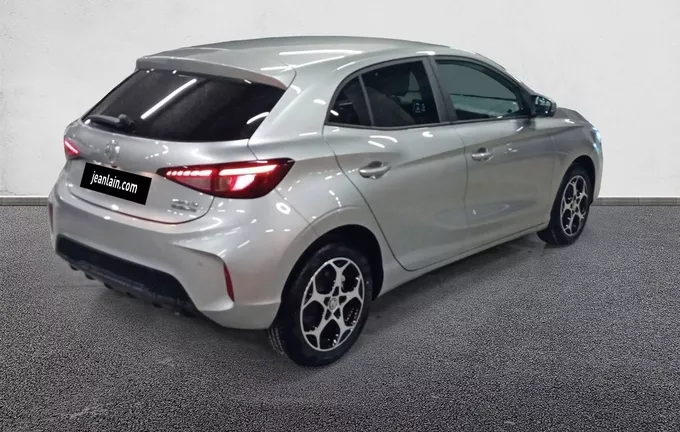MG MG3 1.5 L Hybrid+ 195 ch Luxury extérieur trois quart arrière droit 7611