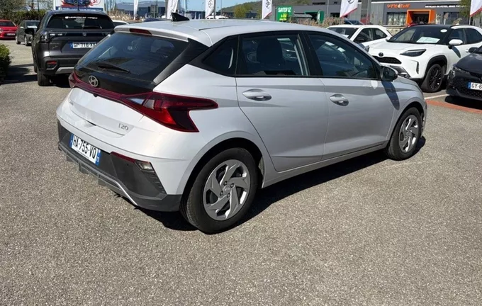 HYUNDAI I20 1.2 79 Initia extérieur trois quart arrière droit 13760