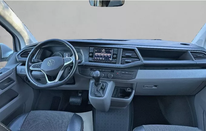 VOLKSWAGEN UTILITAIRES TRANSPORTER STYLEVAN DURBAN L2H1 2.0 TDI 150 DSG7 - VAN AMENAGE extérieur trois quart avant droit 106294