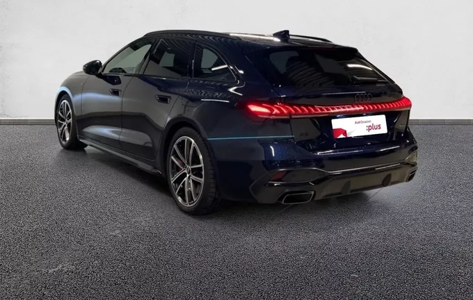 AUDI A5 Avant e-hybrid 367 ch S tronic 7 Quattro S line extérieur trois quart arrière gauche 2126008