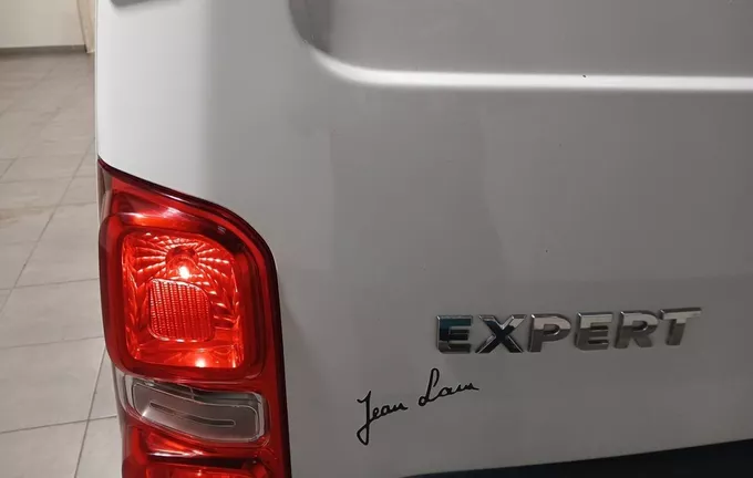 PEUGEOT EXPERT FOURGON EXPERT FGN TOLE STANDARD BLUEHDI 180 S&S EAT8 ASPHALT photo 17 945827