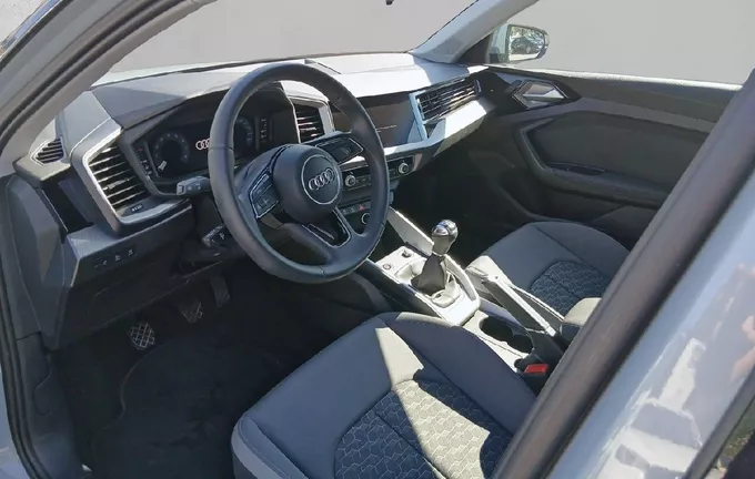 AUDI A1 Sportback 25 TFSI 95 ch BVM5 Design photo 11 2129483