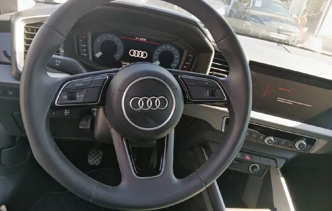 AUDI A1 Sportback 25 TFSI 95 ch BVM5 Design photo 12 2129483