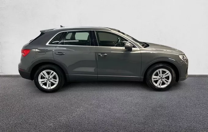 AUDI Q3 35 TDI 150 ch S tronic 7 Quattro Design extérieur côté droit 2131605