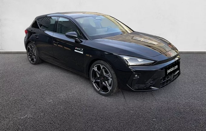 CUPRA LEON eHybrid 204 ch DSG6 V extérieur trois quart avant droit 0717