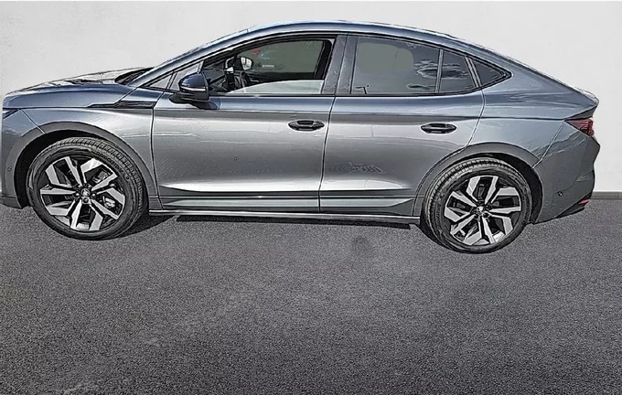 SKODA ENYAQ Coupé 85 Sportline extérieur trois quart arrière gauche 4106