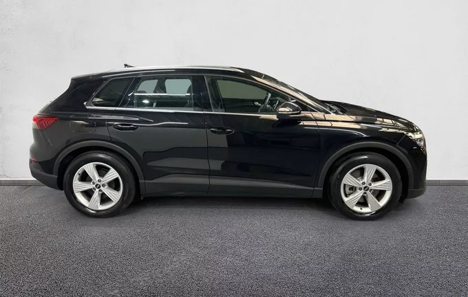AUDI Q4 E-TRON 45 285 ch 82 kWh Design extérieur côté droit 2129945