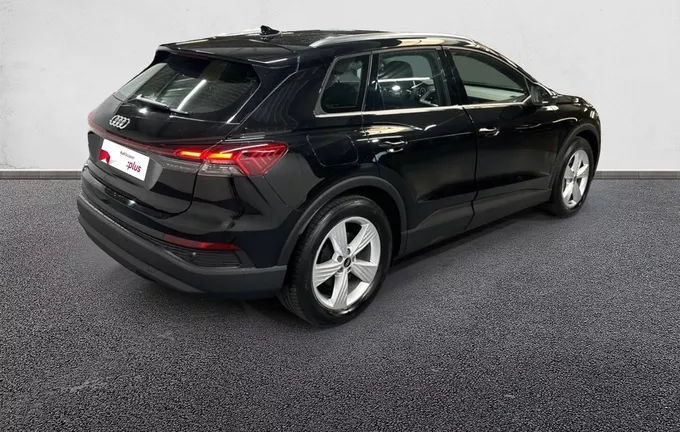AUDI Q4 E-TRON 45 285 ch 82 kWh Design extérieur trois quart arrière droit 2129945