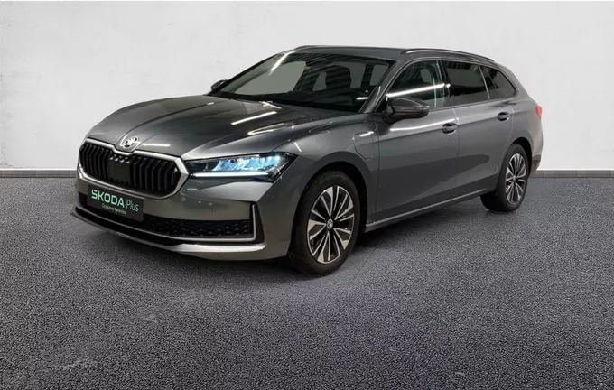 SKODA SUPERB Combi 1.5 TSI 204 ch PHEV DSG6 Selection extérieur trois quart avant gauche 2125505
